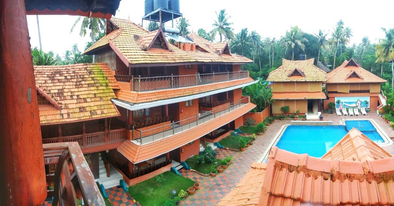 Nikhil Ayurvedic Heritage Hotel Varkala Exterior photo